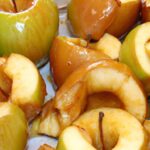 Warm Up Your Kitchen: Irresistible Baked Apples with Cinnamon