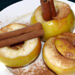 Warm Up Your Fall: The Magic of Baked Apples with Cinnamon