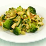 Oven-Baked Bone-In Chicken Thighs: Juicy & Flavorful Guide