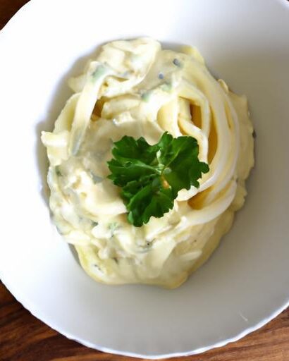 Creamy Keto Alfredo Sauce: Low-Carb Indulgence Recipe