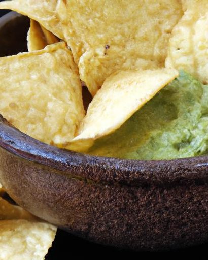 The Ultimate Guide to Perfect Guacamole & Crispy Chips